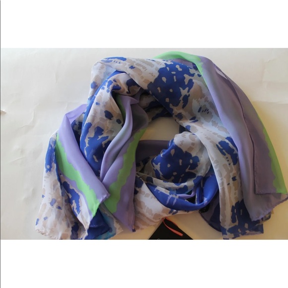 NWT Cynthia Rowley Women Scarf Tie Dye Violet Blue White Winter Beautiful - Picture 8 of 8